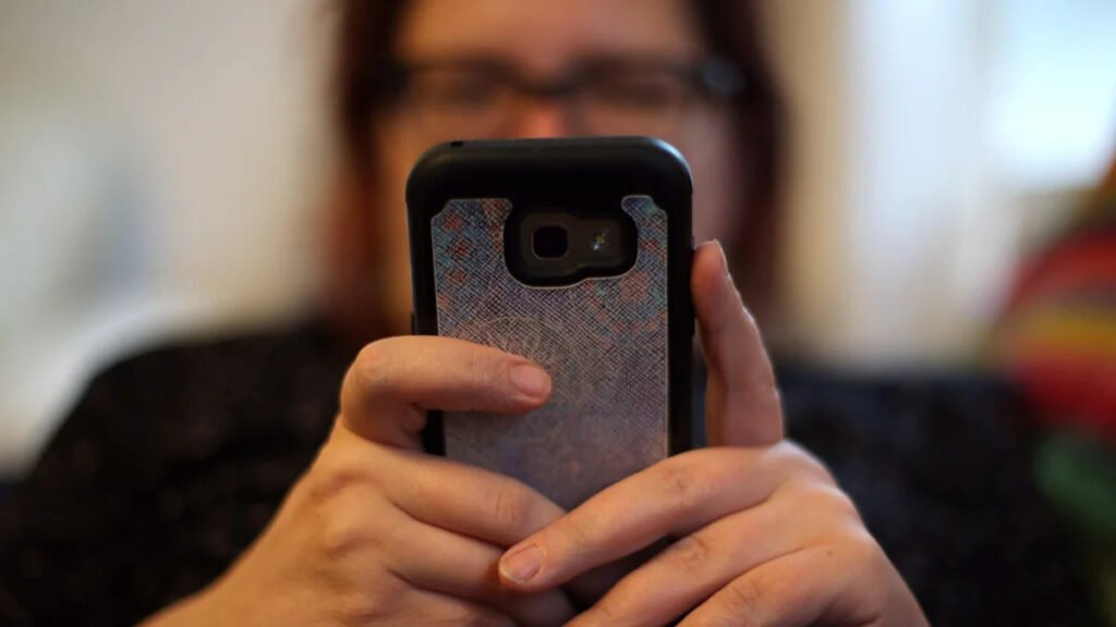 10% of people ‘may trust caller claiming to be bank if they sound professional’ 10% of people ‘may trust caller claiming to be bank if they sound professional’